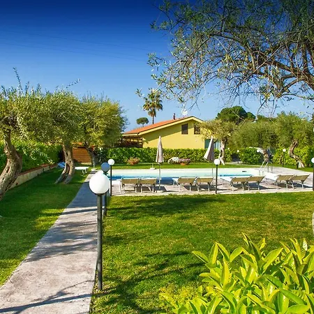 Baia Degli Ulivi 체팔루