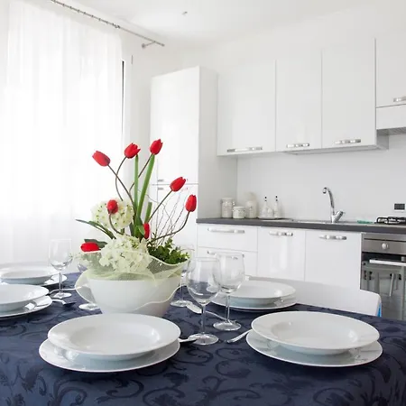 Baia Degli Ulivi 아파트 체팔루