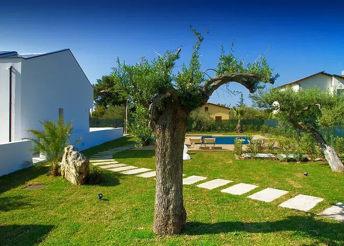 Baia Degli Ulivi * Cefalù